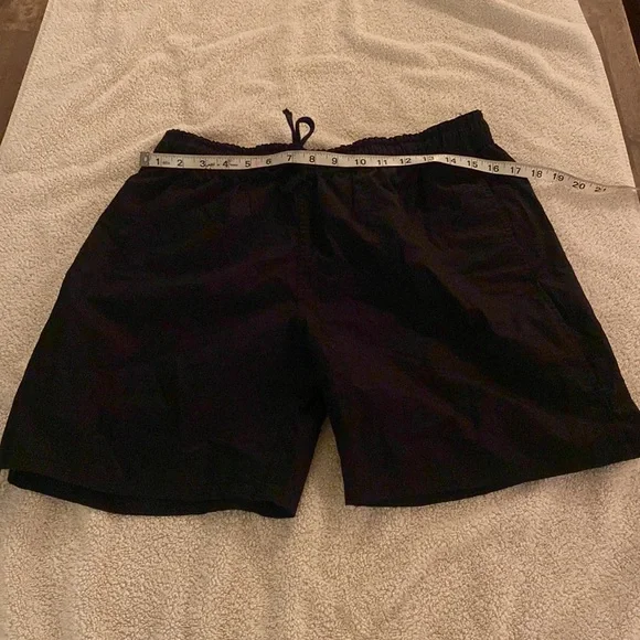 Saturday’s New York City shorts/swim trunks w/ pockets, & drawstring